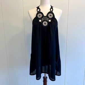 Pura Vida Black Dress/ Size 6/ Embroidered Top/ Sleeveless/ Pockets/ No flaws